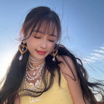 在我姐姐的婚纱里 在线观看